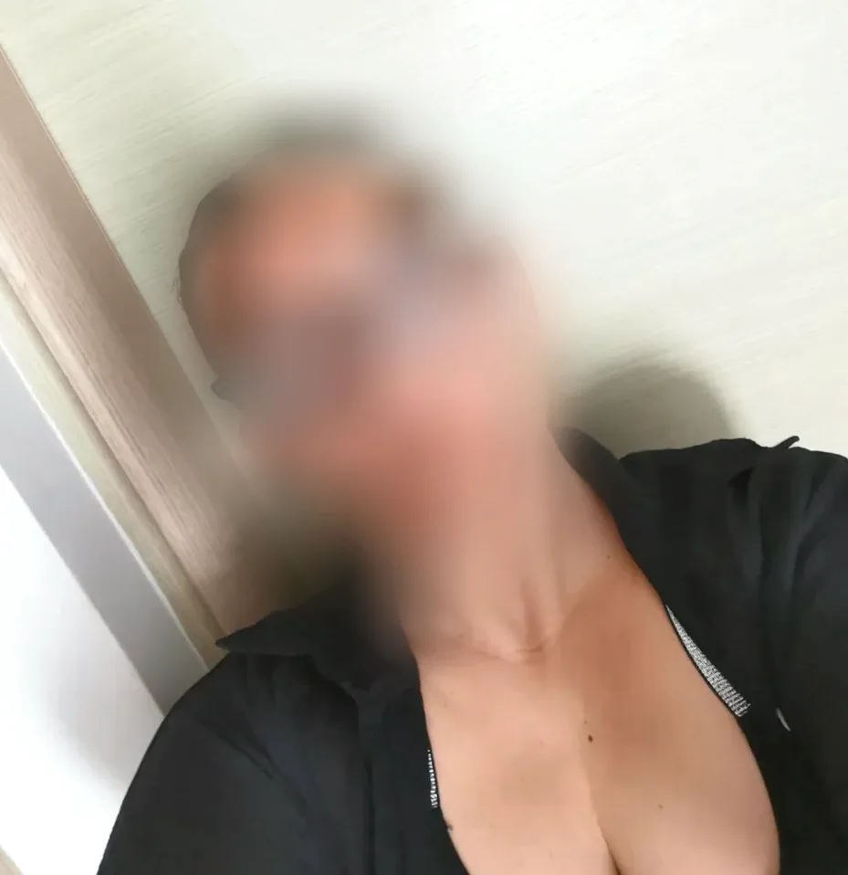 Ela, 37